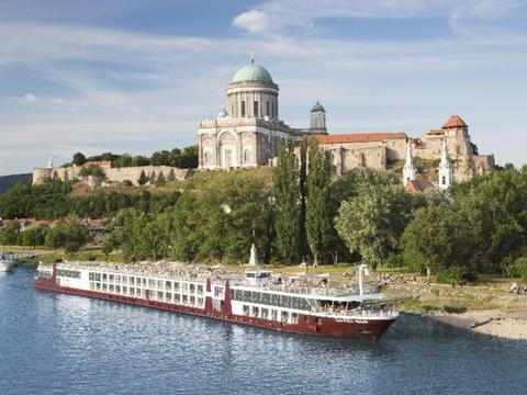 Excellence Melodia Kreuzfahrt Reisen 2025, 2026, 2027 & 2028 buchen